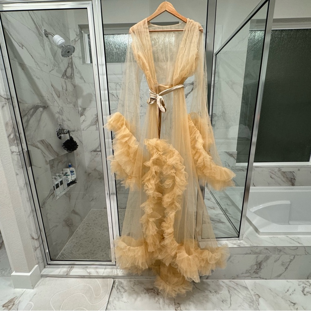 Elegant Sheer Ruffled Tulle Gown